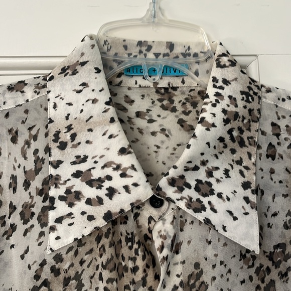 ALICE + OLIVIA (cheetah/leopard) silk blouse - Picture 2 of 7